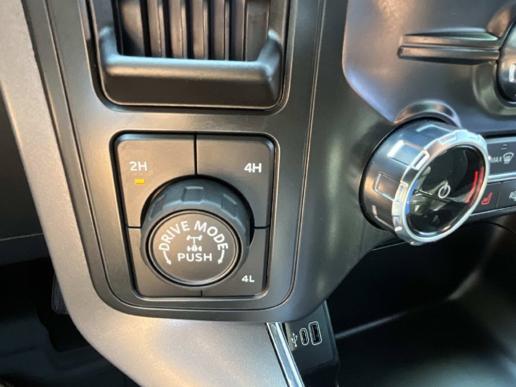 Certified 2026 Ford F150 XLT w/ Equipment Group 302A MID AWD/4WD image 41