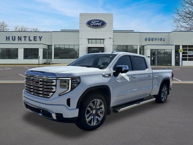 Used 2024 GMC Sierra 1500 Denali w/ Denali Reserve Package AWD/4WD image 1