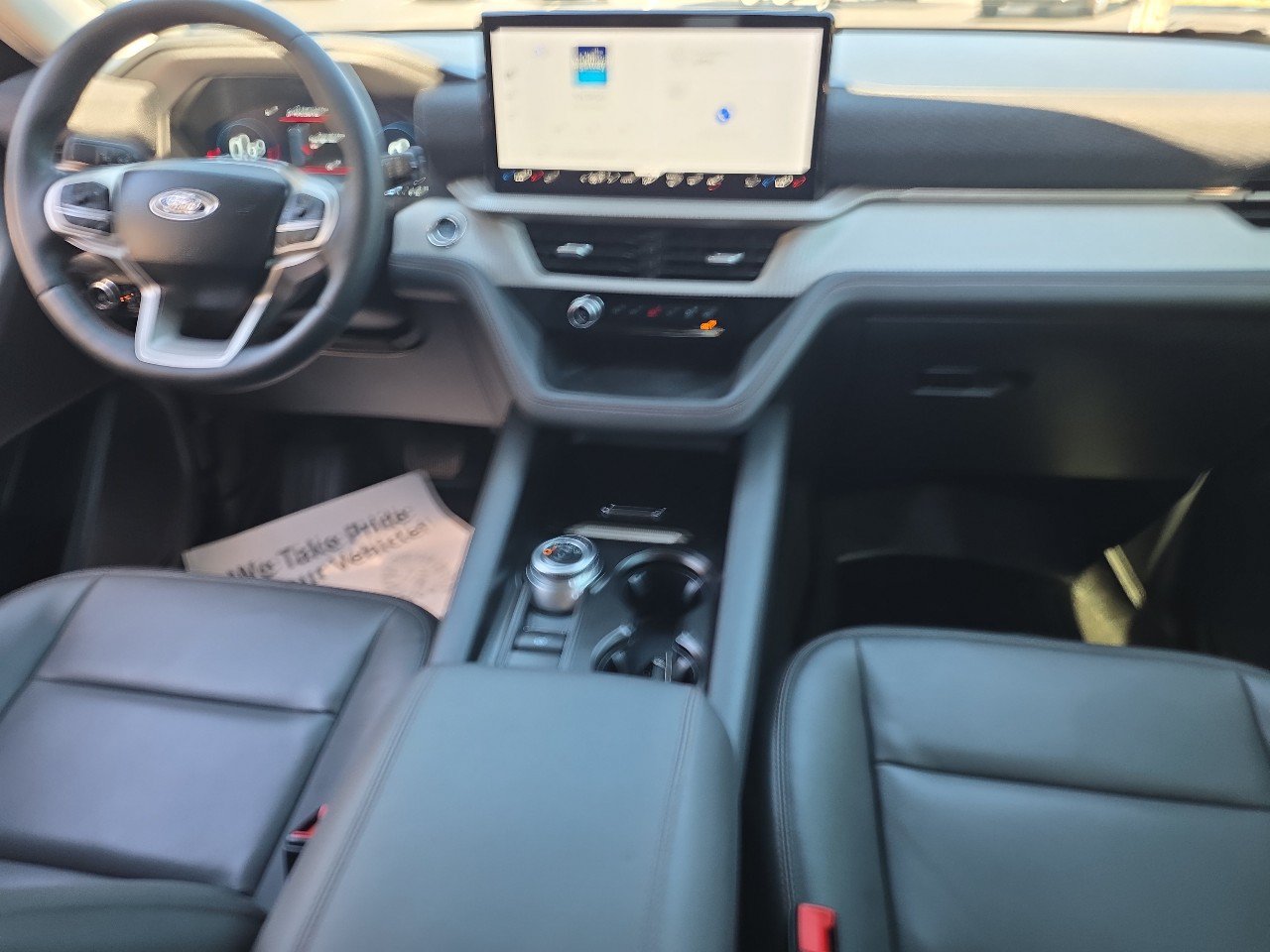 Certified 2025 Ford Explorer Active w/ Active Comfort Package RWD image 2