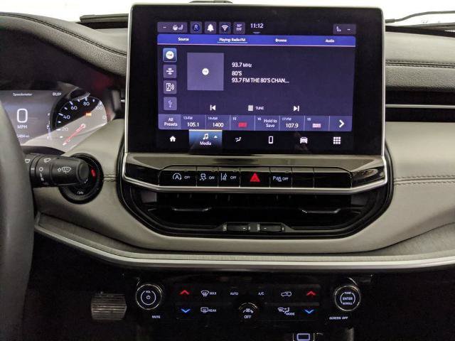 Used 2025 Jeep Compass Limited AWD/4WD image 8