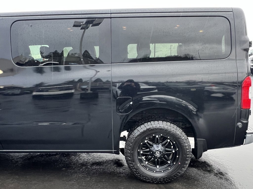 Used 2019 Nissan NV 3500 SL image 5