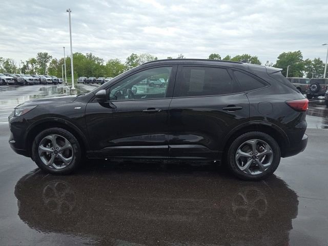 Certified 2024 Ford Escape ST-Line AWD/4WD image 16