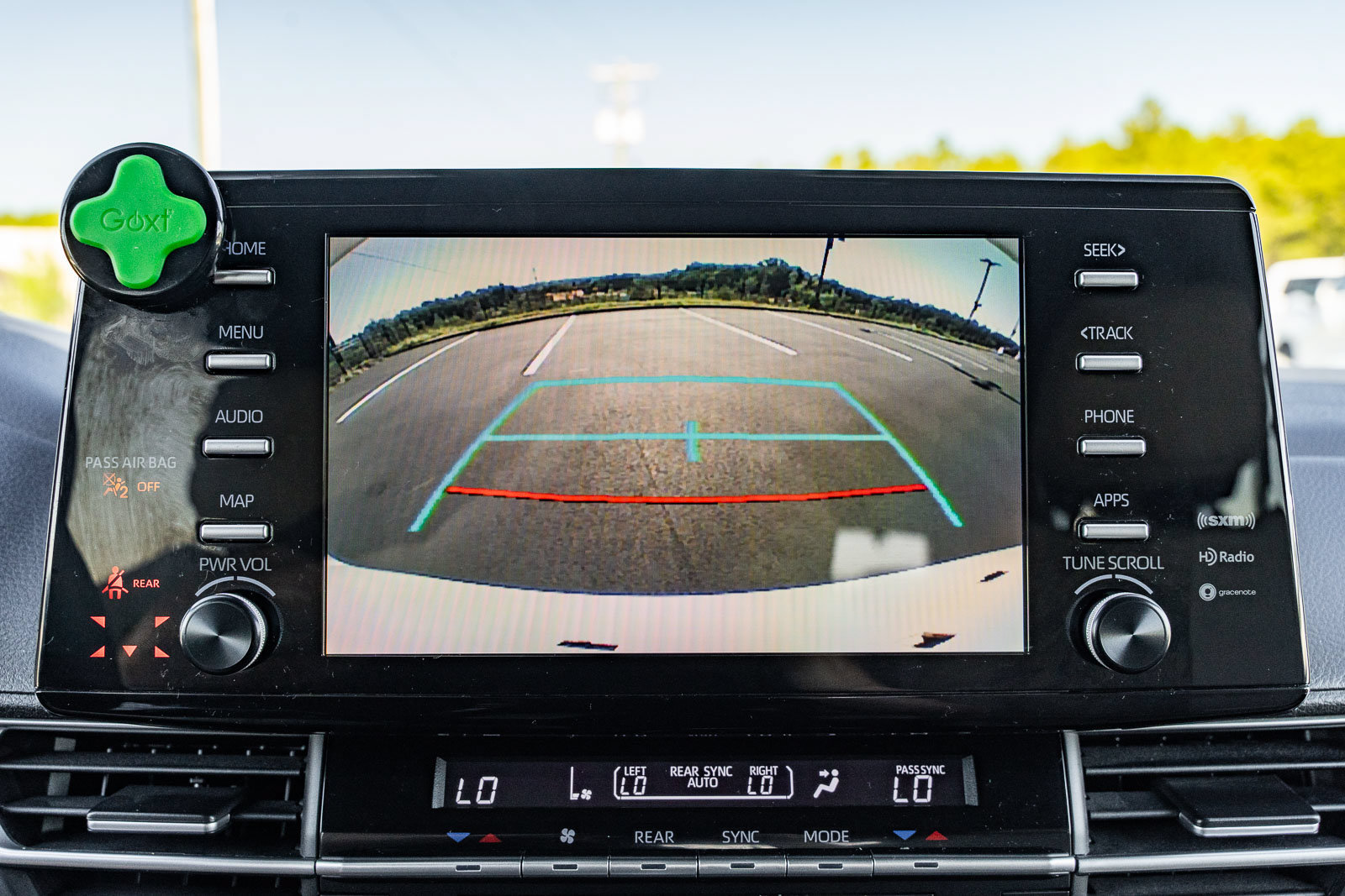Used 2022 Toyota Sienna XLE FWD image 36