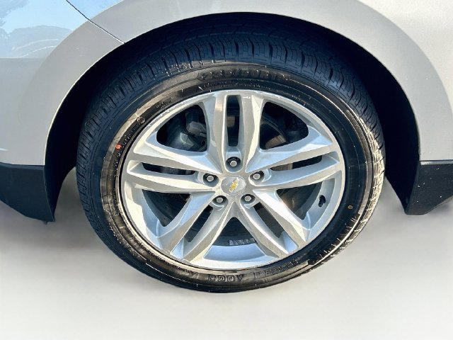 Used 2018 Chevrolet Equinox Premier AWD/4WD image 40