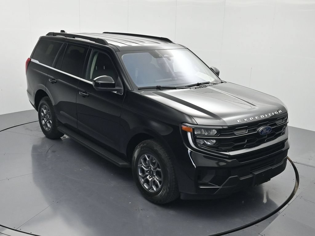 Certified 2025 Ford Expedition Active AWD/4WD image 31
