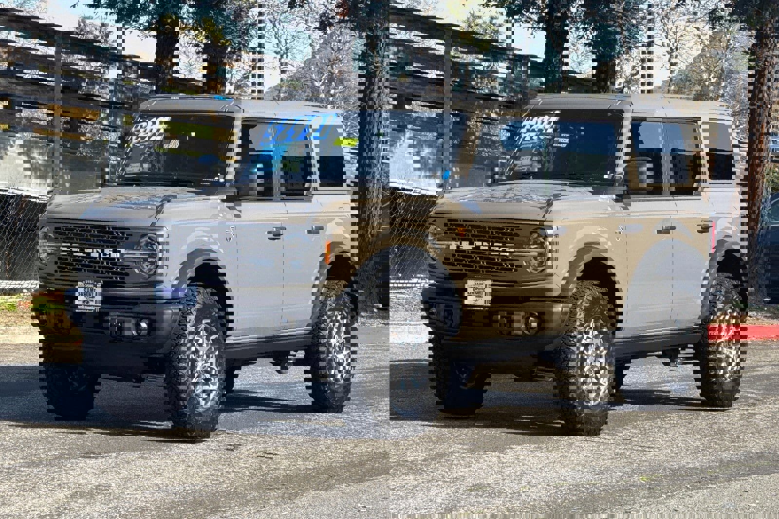 Certified 2025 Ford Bronco Badlands image 8