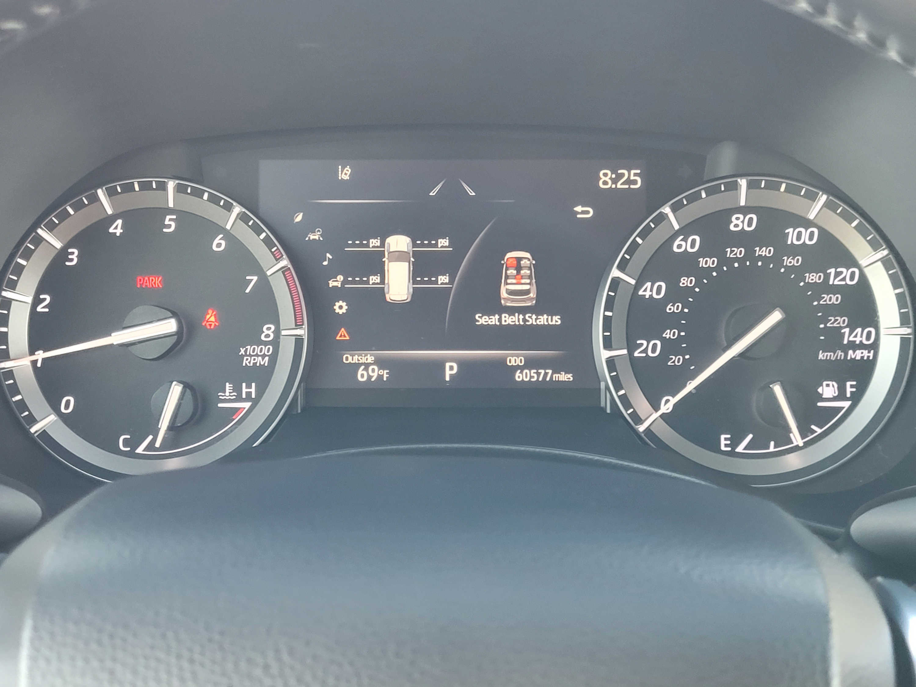 Used 2020 Toyota Highlander XLE AWD/4WD image 17