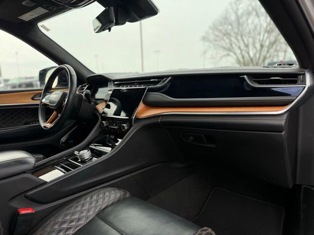 Used 2022 Jeep Grand Cherokee L Summit image 31