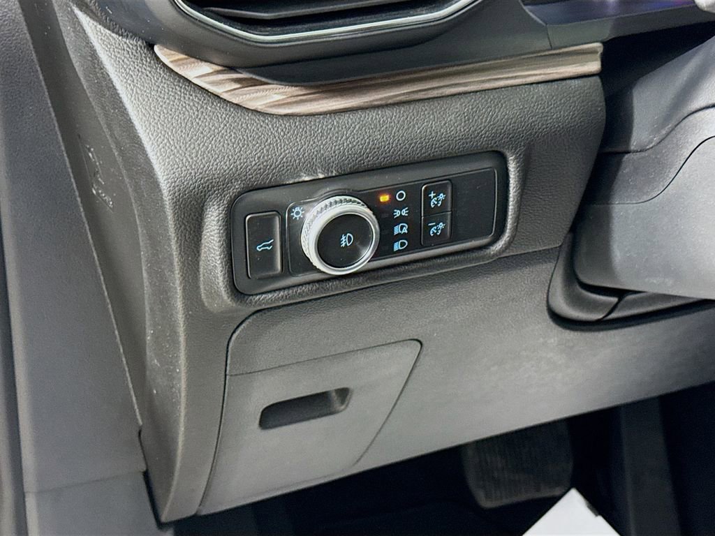 Certified 2022 Ford Explorer Limited w/ Equipment Group 301A image 16