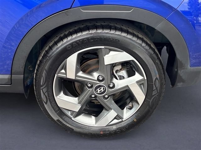 Used 2023 Hyundai Venue SEL FWD image 12