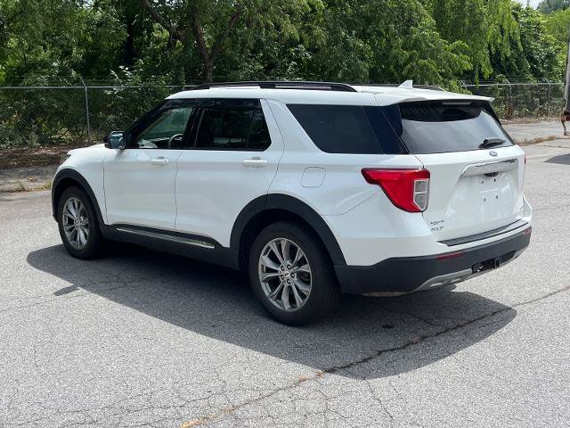 Certified 2022 Ford Explorer XLT w/ Equipment Group 202A AWD/4WD image 4