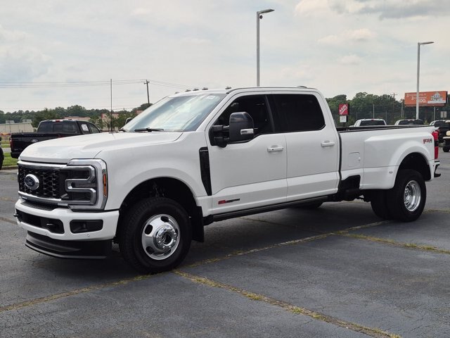 Certified 2025 Ford F350 Platinum AWD/4WD image 8
