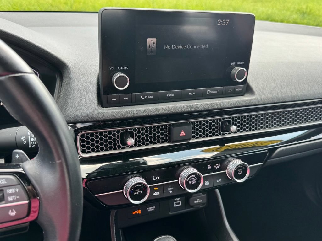 Used 2023 Honda Civic Sport image 28