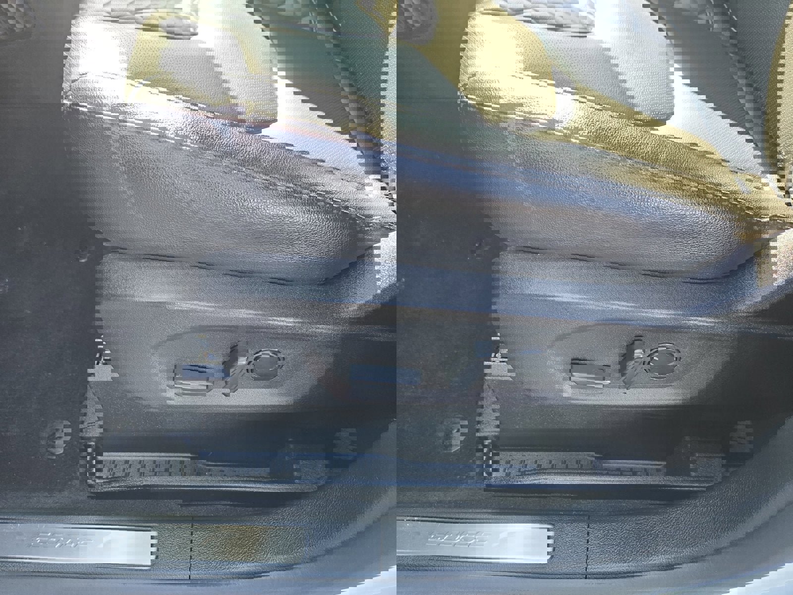 Certified 2024 Ford Edge Titanium w/ Equipment Group 301A image 12