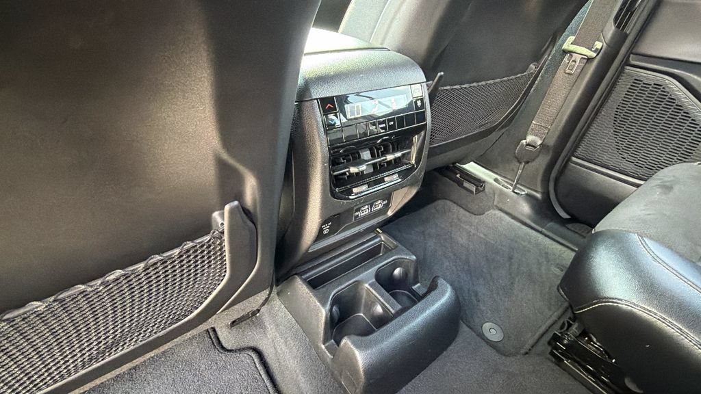 Used 2024 Jeep Grand Cherokee L Altitude RWD image 24