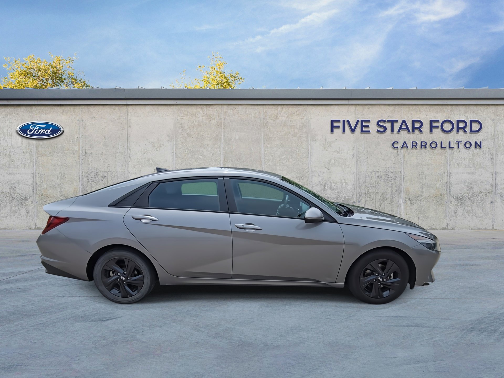 Used 2022 Hyundai Elantra SEL FWD image 9