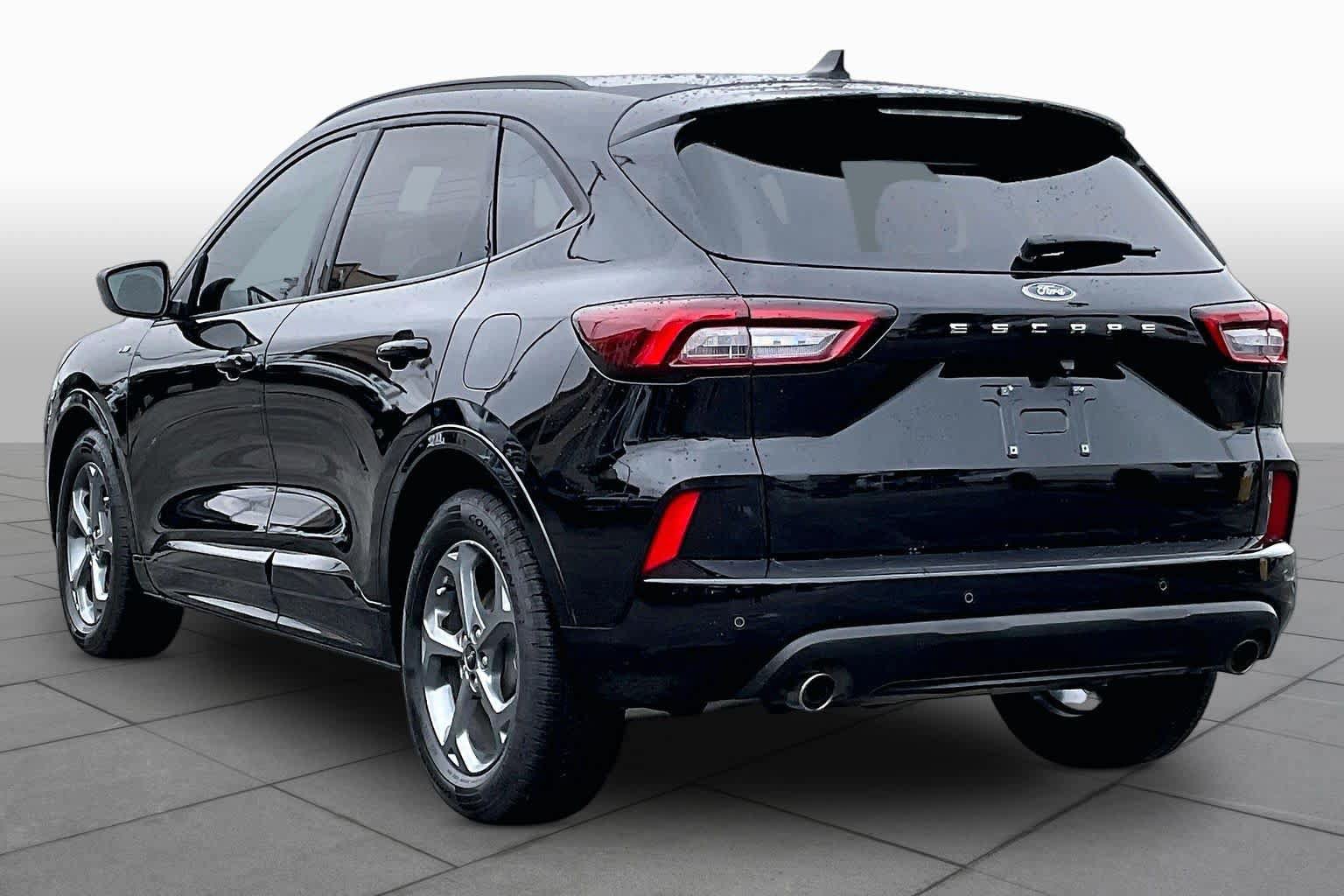 Certified 2023 Ford Escape ST-Line w/ Tech Pack #1 FWD image 12