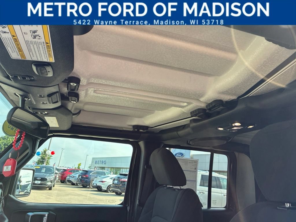 Used 2023 Jeep Gladiator Sport AWD/4WD image 41