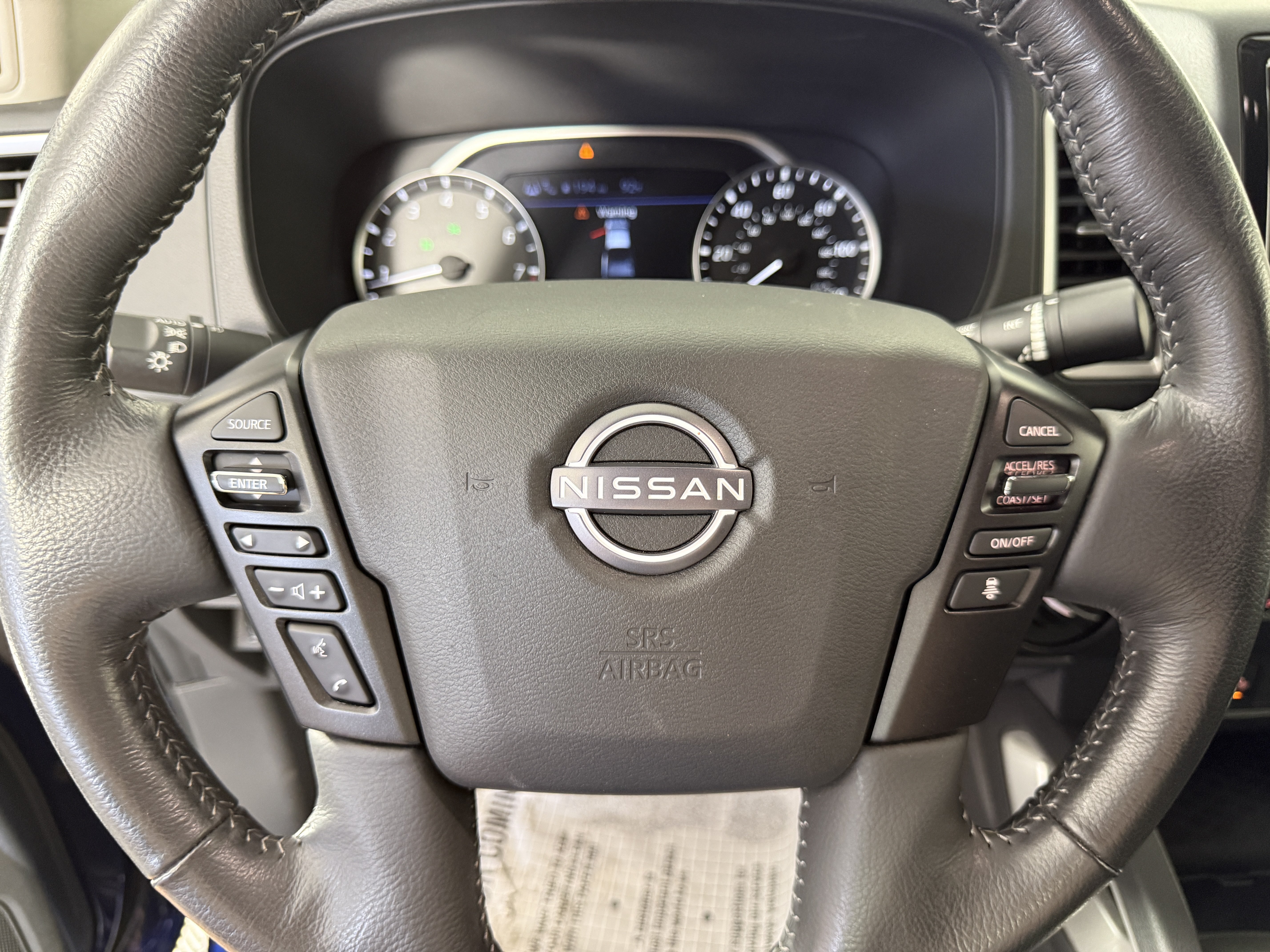 Used 2022 Nissan Frontier SV w/ SV Premium Package AWD/4WD image 30