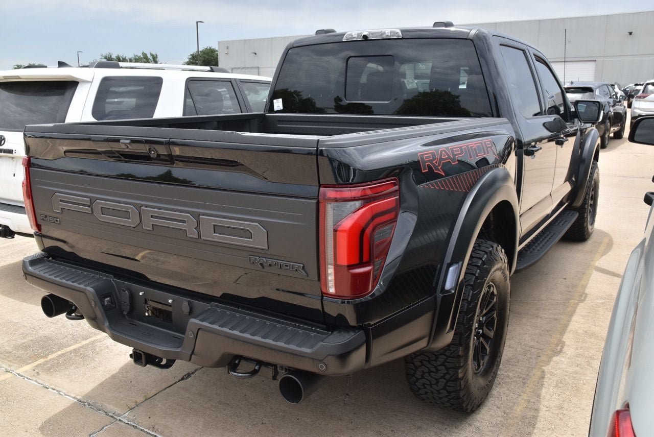 Certified 2025 Ford F150 Raptor AWD/4WD image 5
