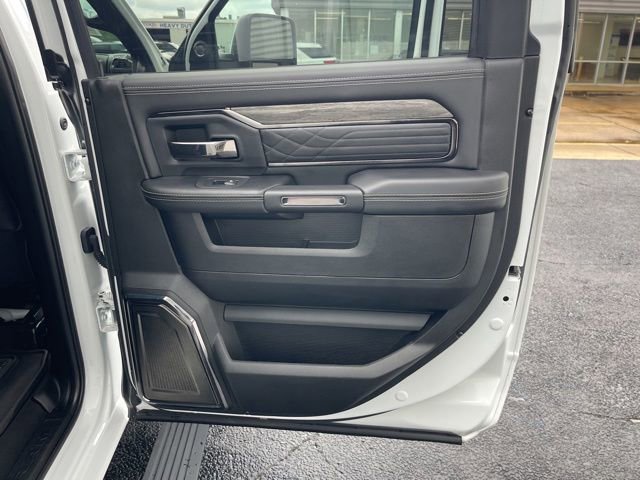 Used 2025 RAM 2500 Limited AWD/4WD image 22