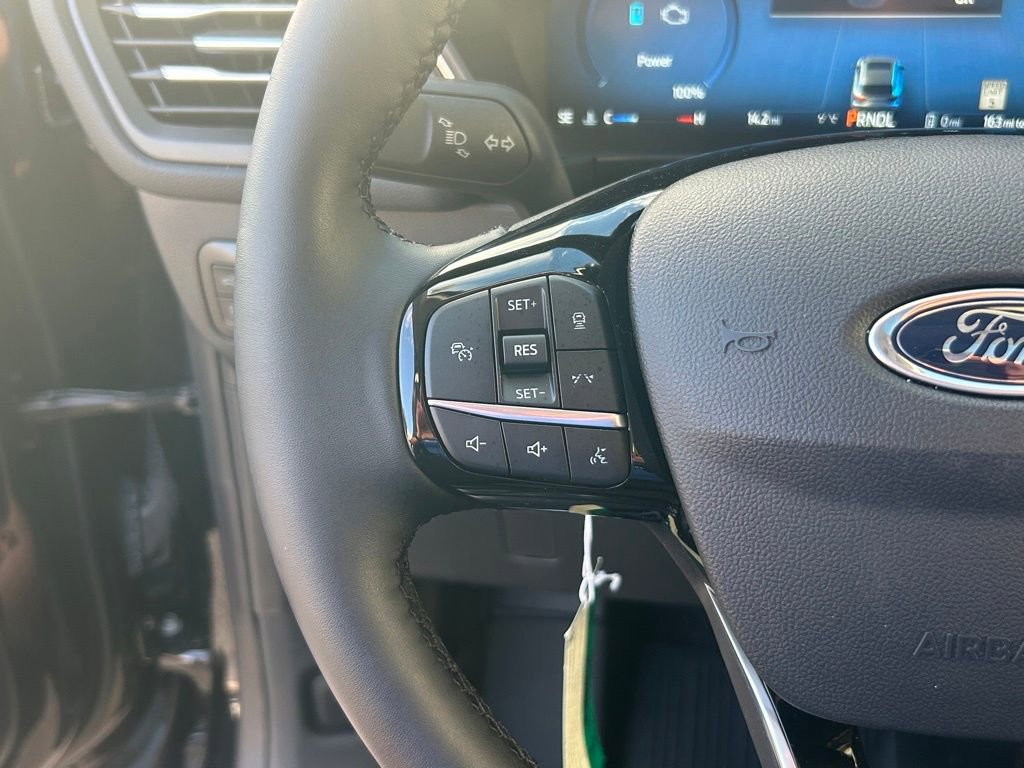 Certified 2024 Ford Escape SE w/ PHEV Premium Package FWD image 40