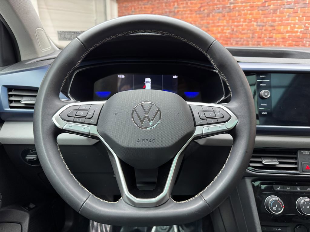 Used 2023 Volkswagen Taos SE w/ Panoramic Sunroof Package AWD/4WD image 14