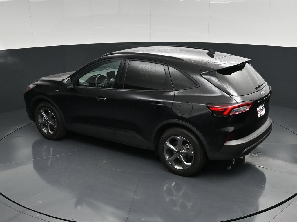 Certified 2025 Ford Escape ST-Line FWD image 40
