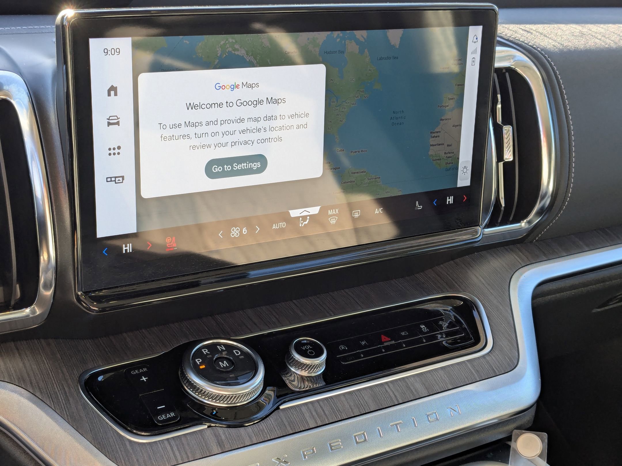 Certified 2025 Ford Expedition Platinum w/ Platinum Ultimate Package image 25