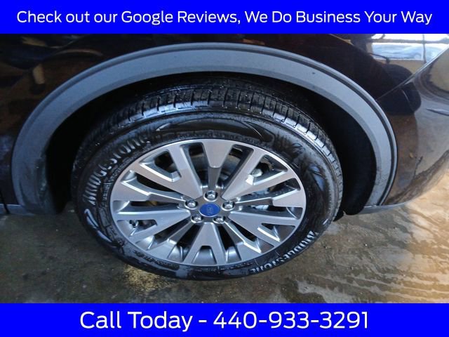 Certified 2022 Ford Escape Titanium w/ Class II Trailer Tow Package image 23