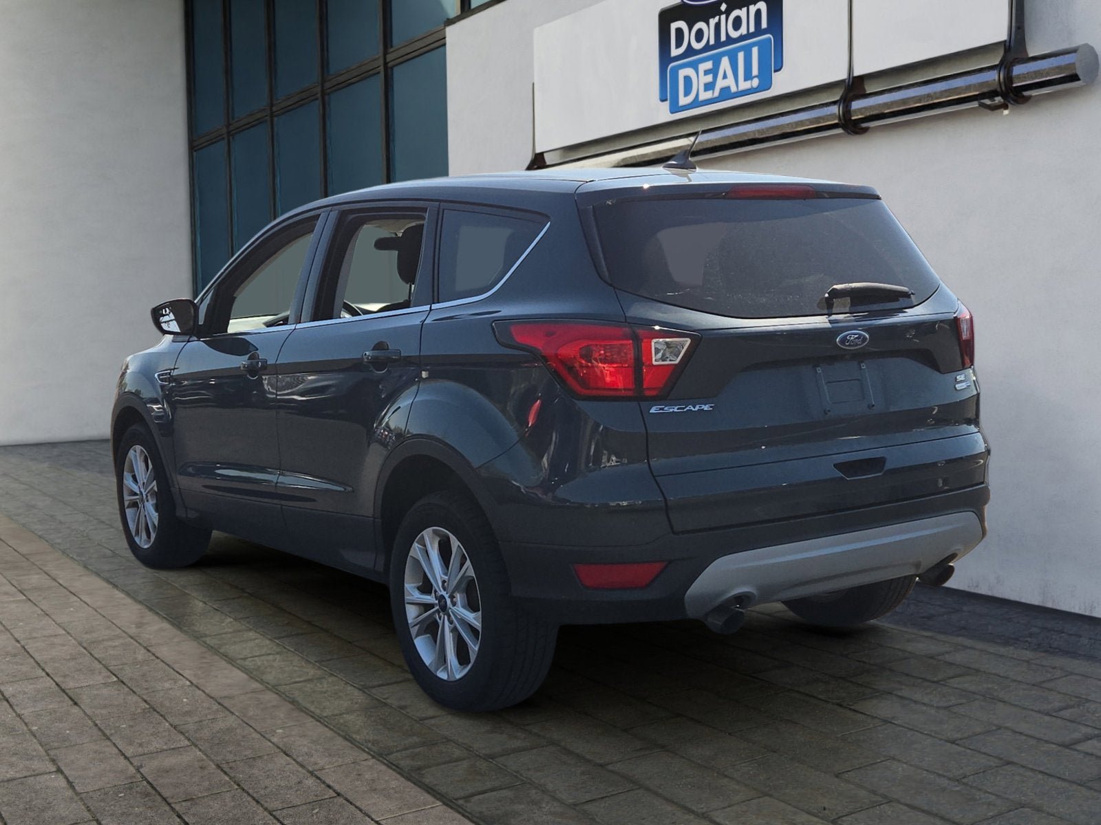 Certified 2019 Ford Escape SE AWD/4WD image 2