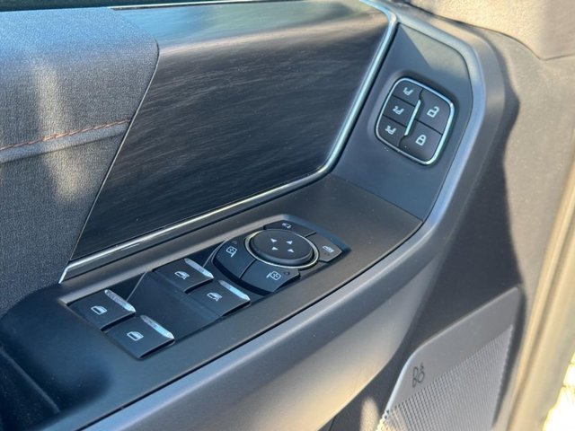 Certified 2025 Ford F150 Lariat AWD/4WD image 17