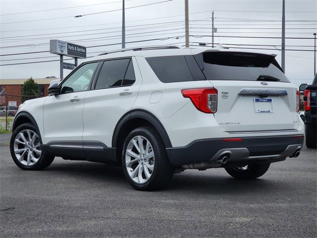 Certified 2022 Ford Explorer Platinum w/ Technology Package image 3