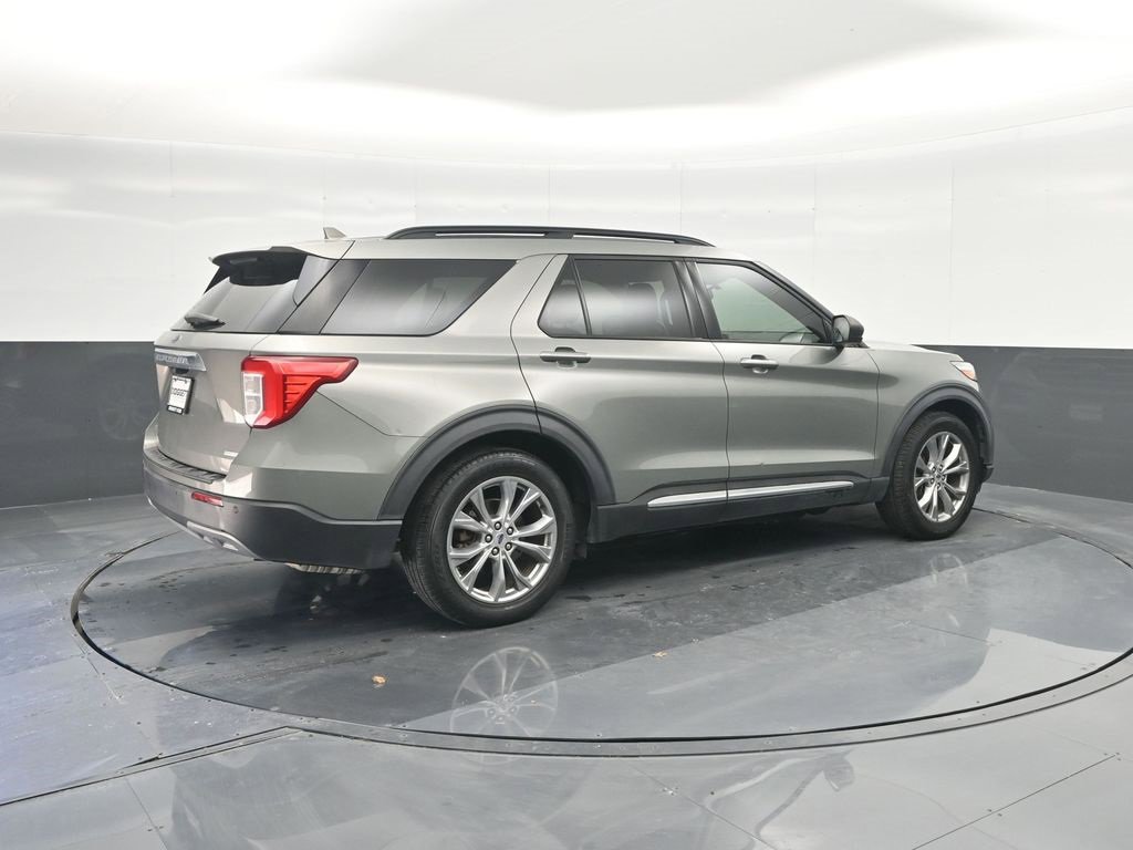 Certified 2020 Ford Explorer XLT w/ Equipment Group 202A image 15