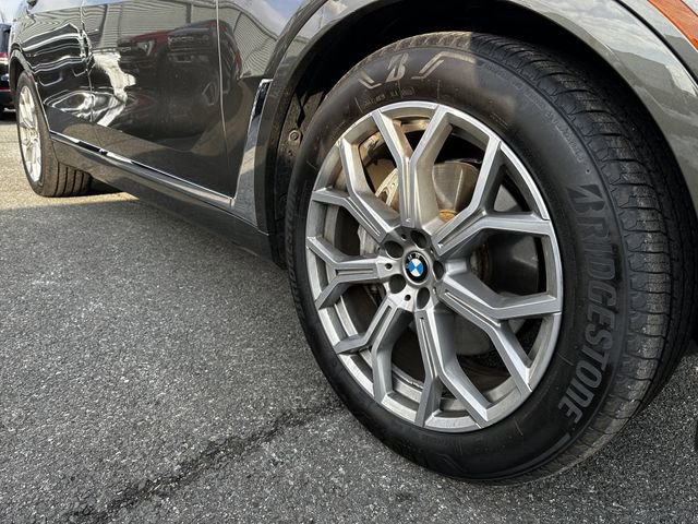 Used 2024 BMW X7 xDrive40i image 12