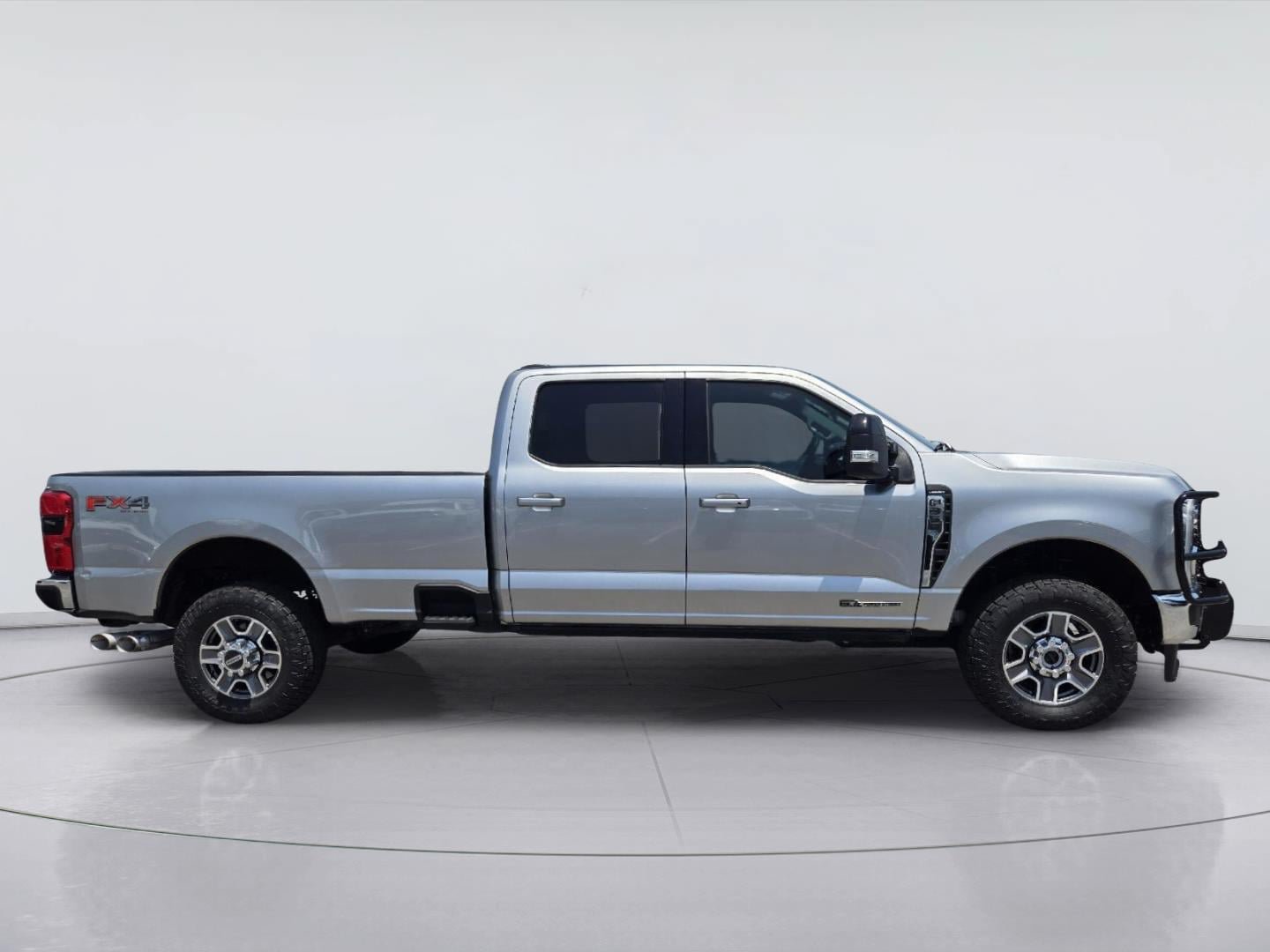 Certified 2024 Ford F350 Lariat w/ FX4 Off-Road Package AWD/4WD image 5