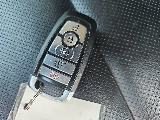 Certified 2022 Ford Escape SEL FWD image 34