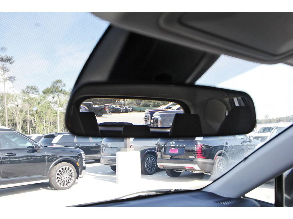 Used 2021 Toyota RAV4 LE FWD image 22