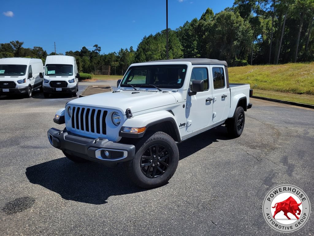 Used 2022 Jeep Gladiator Sport AWD/4WD image 2