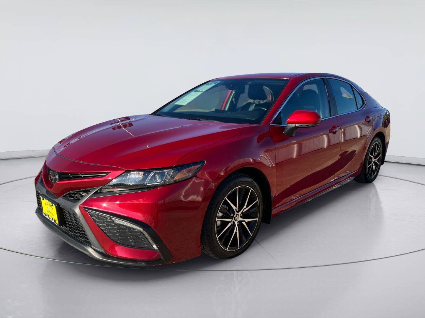 Used 2024 Toyota Camry SE FWD image 6