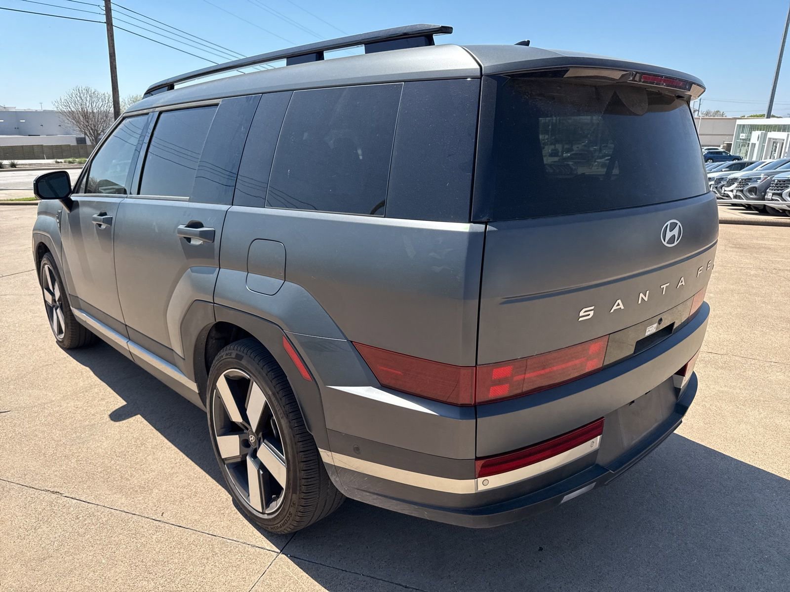 Used 2024 Hyundai Santa Fe Limited image 5