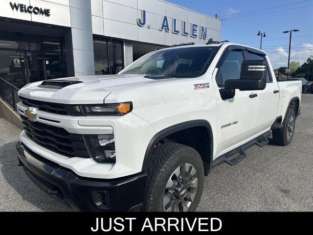 Used 2024 Chevrolet Silverado 2500 Custom w/ Custom Value Package AWD/4WD image 1