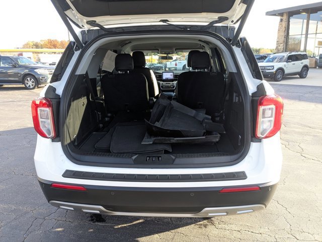 Certified 2023 Ford Explorer XLT w/ Equipment Group 202A image 31