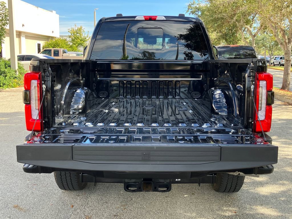 Certified 2025 Ford F350 Platinum image 30