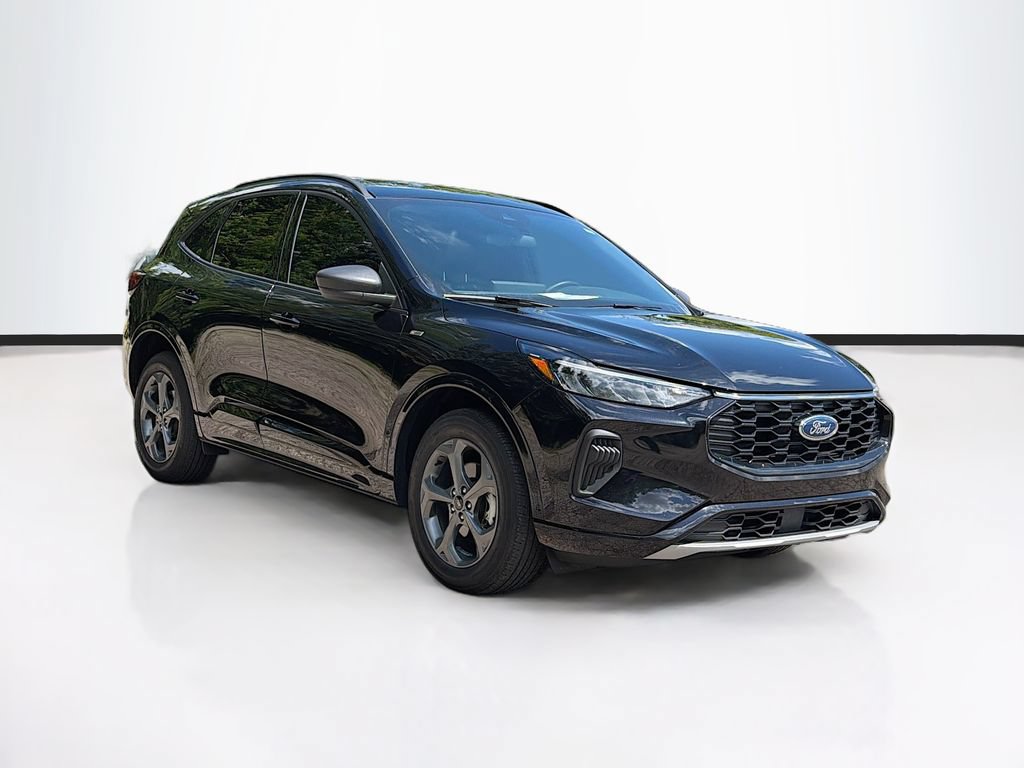 Certified 2024 Ford Escape ST-Line w/ Tech Pack #1 AWD/4WD image 3