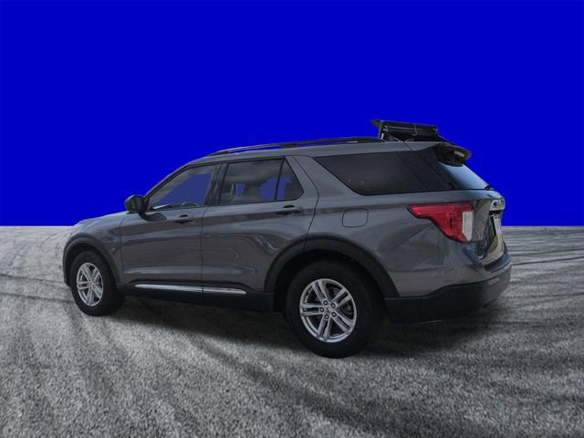 Certified 2023 Ford Explorer XLT image 3