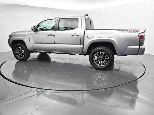 Used 2023 Toyota Tacoma TRD Sport w/ Advanced Technology Package AWD/4WD image 6