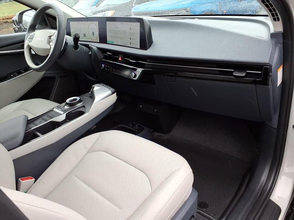 Used 2023 Kia EV6 Wind w/ Wind Technology Package image 9