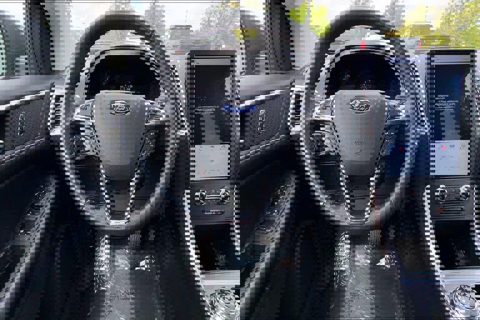 Certified 2024 Ford Edge SEL image 8