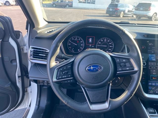 Used 2025 Subaru Outback Touring XT AWD/4WD image 11